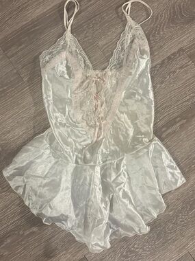 ✨ Ultra-dreamy vintage late 70s / 1980s "Tosca of California" lingerie Top